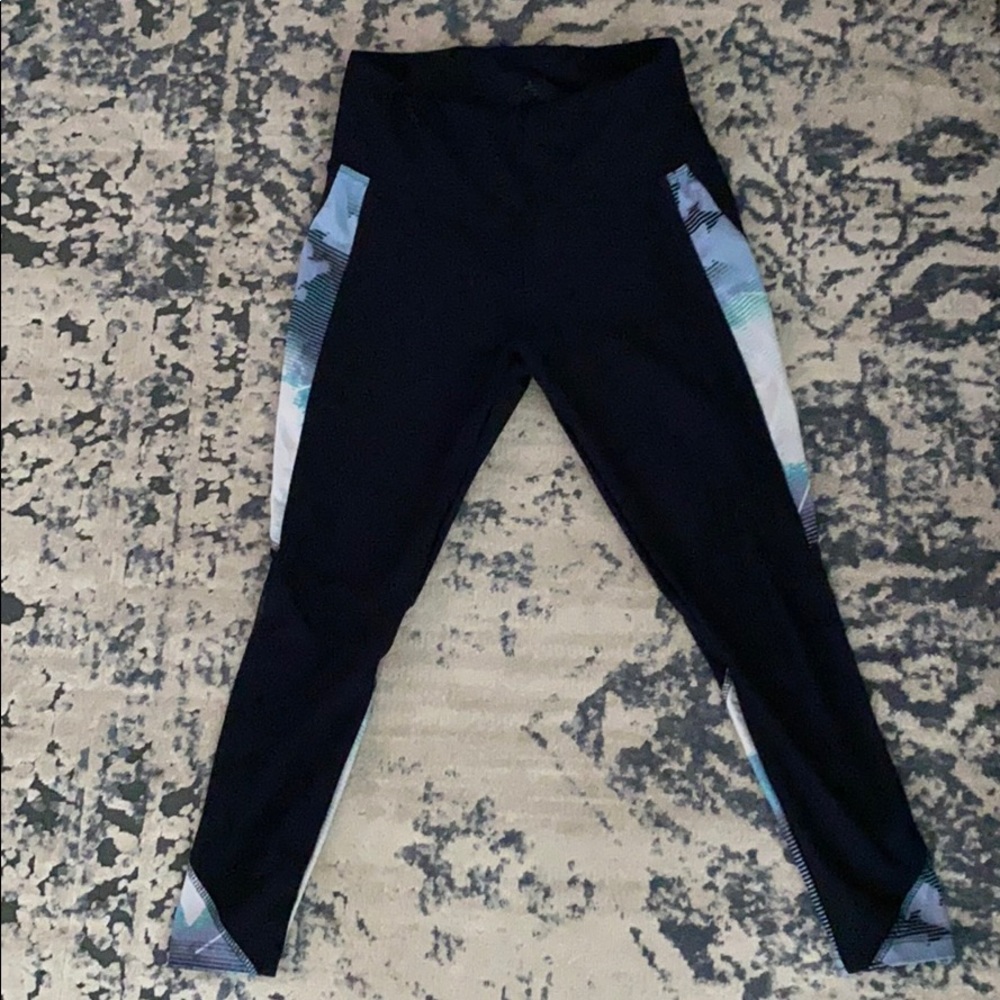 Bally yoga crop pants